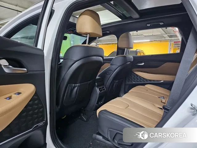 Hyundai The New Santa Fe 2023 Белый из Кореи, фото 5