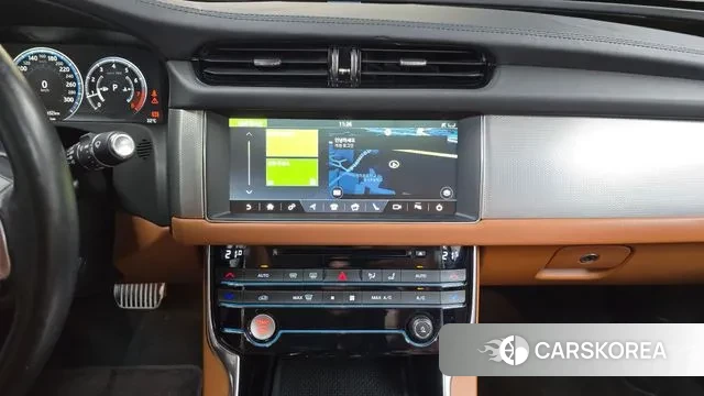 Jaguar XF (X260) 2019 Белый из Кореи, фото 5