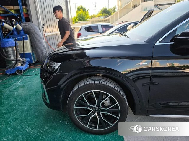 Audi Q5 (FY) 2024 Черный из Кореи, фото 5