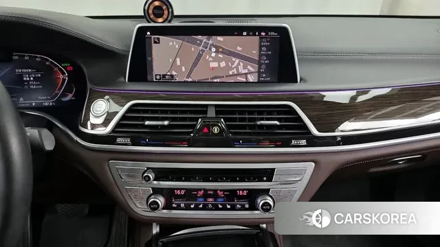 BMW 7 Series (G11) 2021 Черный из Кореи, фото 5