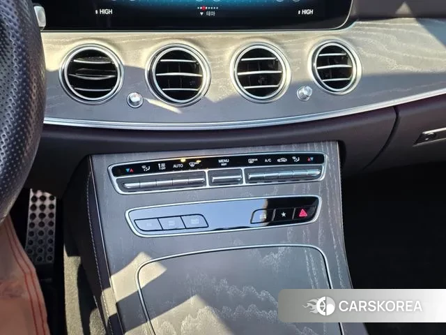 Mercedes-Benz E-Class W213 2022 Черный из Кореи, фото 5