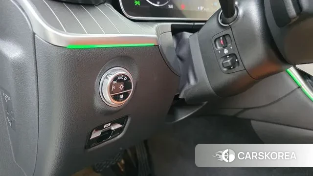 Mercedes-Benz C-Class W206 2022 Белый из Кореи, фото 5