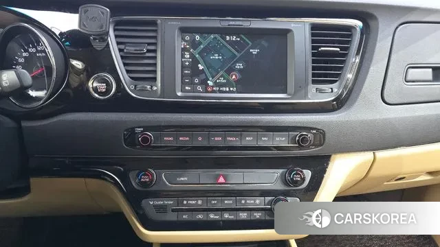 Kia The New Carnival 2018 Белый из Кореи, фото 5