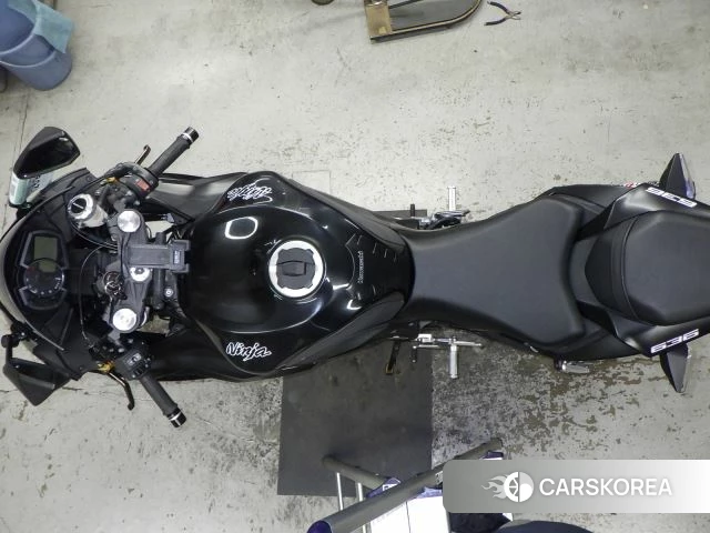 Проданный Kawasaki ZX-6R NINJA ABS 2020 из Японии, фото 2