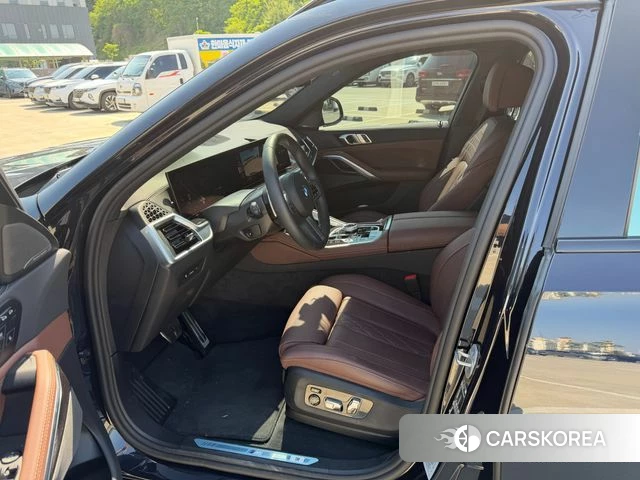 BMW X6 (G06) 2025 Черный из Кореи, фото 5