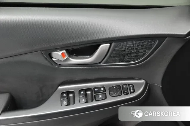 Hyundai Kona 2018 Темно-зеленый из Кореи, фото 5