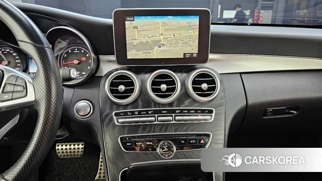 Mercedes-Benz C-Class W205 2018 Белый из Кореи, фото 5