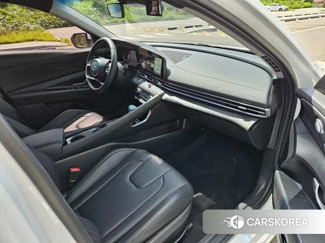 Hyundai The New Avante (CN7) 2024 Белый из Кореи, фото 5