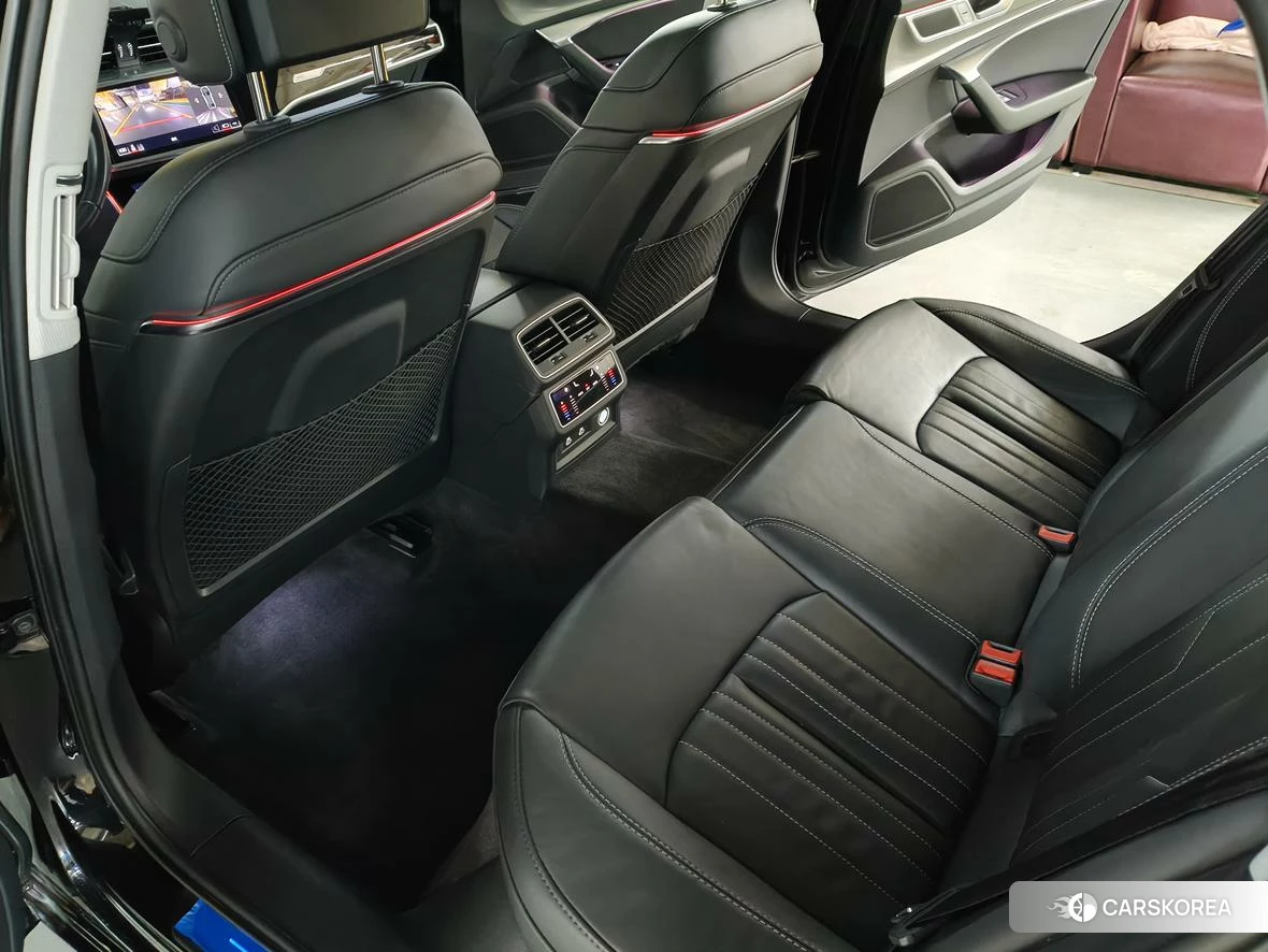 Audi A6L 2022 Черный из Китая, фото 5