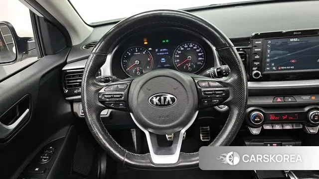 Kia Stonic 2018 Белый из Кореи, фото 5