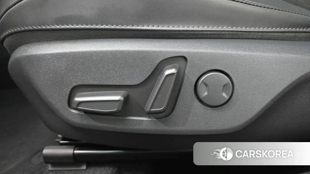 Kia Di Ol Nu Niro 2022 Белый из Кореи, фото 5