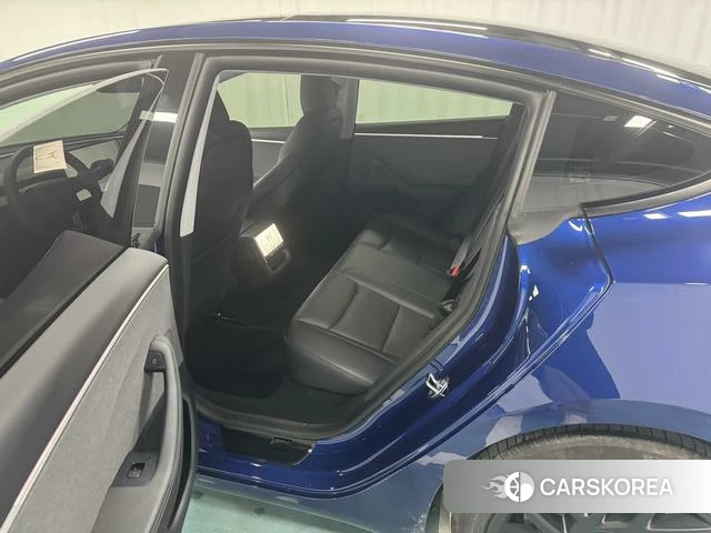 Tesla Model 3 2024 Синий из Китая, фото 5