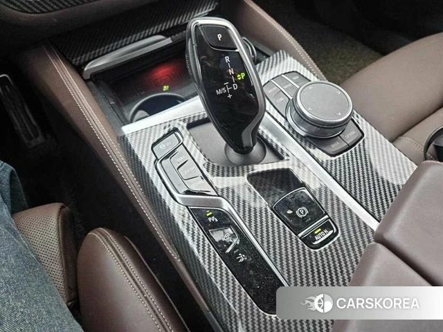 BMW 6 Series GT (G32) 2024 Белый из Кореи, фото 5