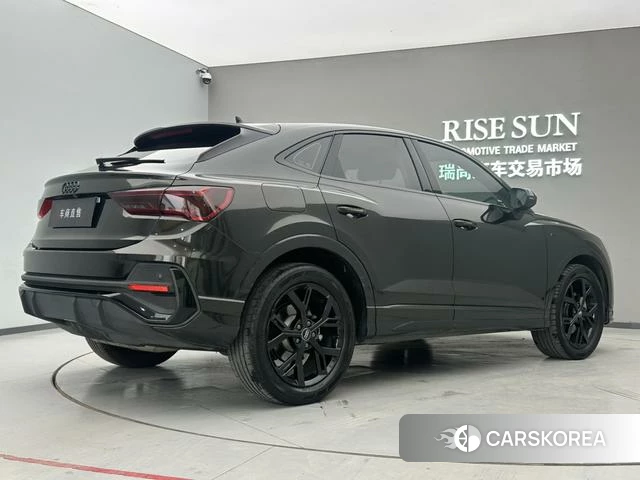 Audi Q3 Sportback 2021 Темно-серый из Китая, фото 5