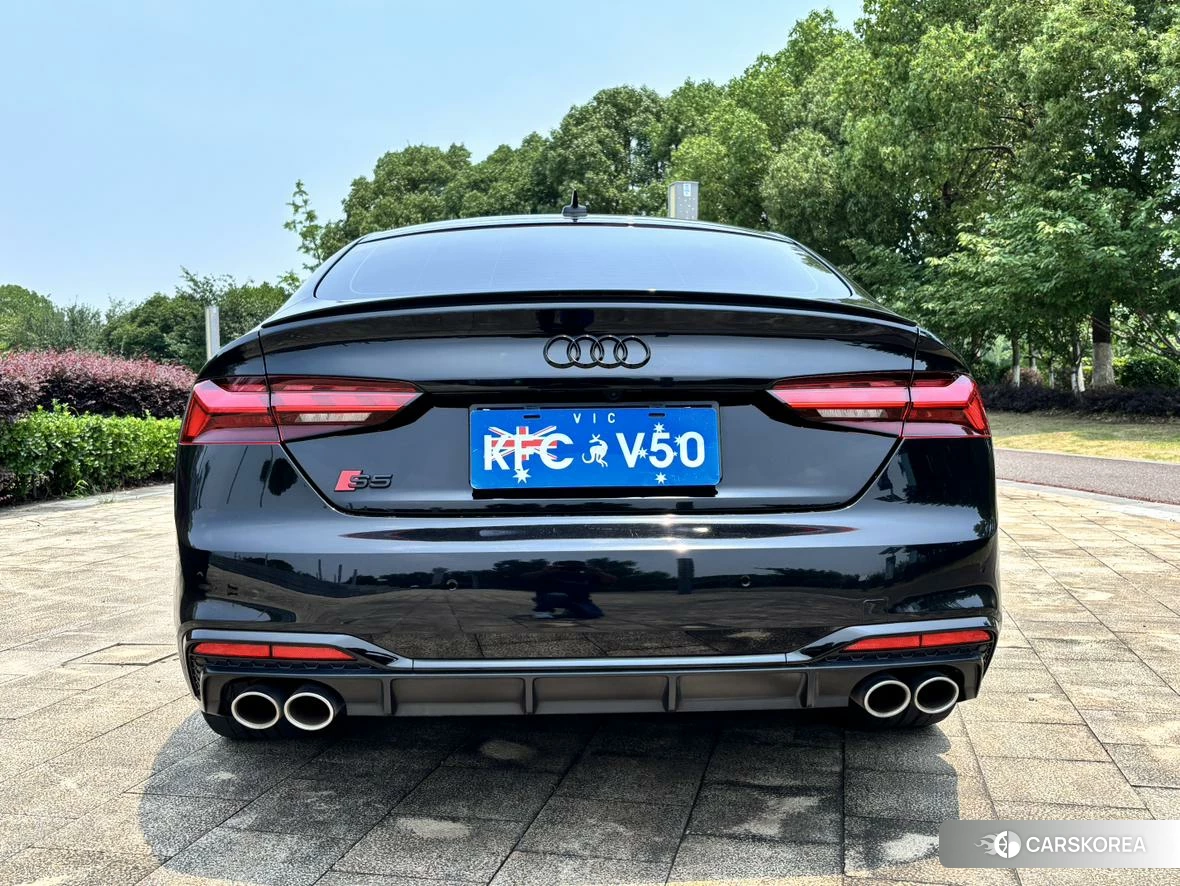 Audi S5 2020 Черный из Китая, фото 5