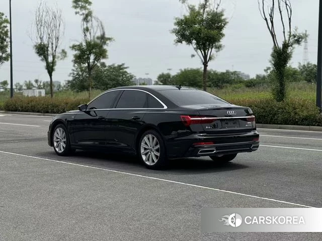 Audi A6L 2021 Черный из Китая, фото 5