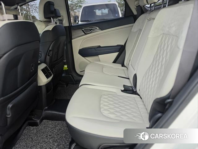 Kia Sportage 5th Generation 2023 Белый из Кореи, фото 5