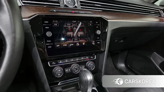 Volkswagen Passat GT (B8) 2018 Белый из Кореи, фото 5