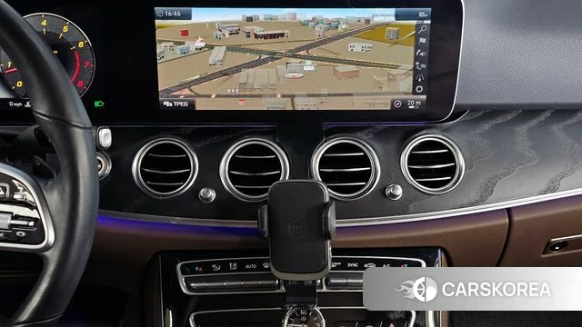 Mercedes-Benz E-Class W213 2019 Белый из Кореи, фото 5