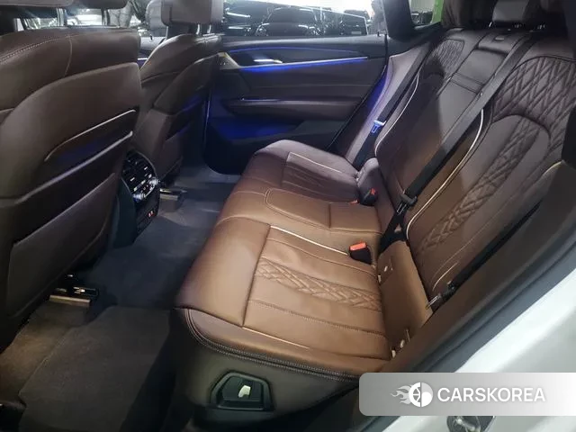 BMW 6 Series GT (G32) 2022 Белый из Кореи, фото 5