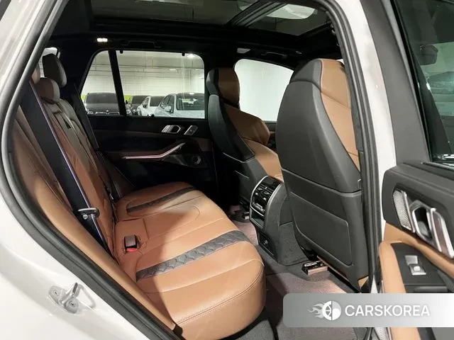 BMW X5M (G05) 2023 Белый из Кореи, фото 5