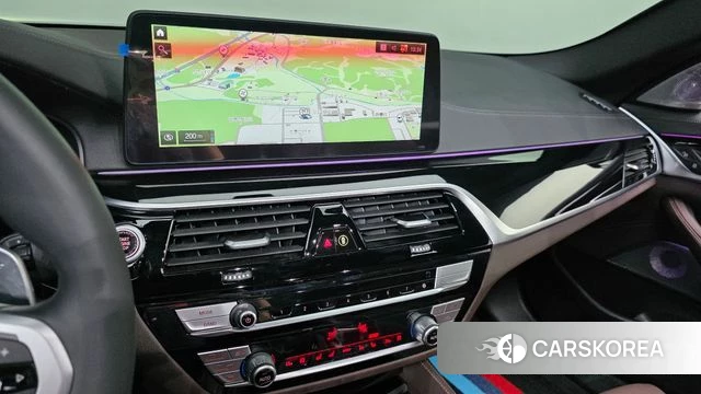 BMW 5 Series (G30) 2022 Черный из Кореи, фото 5