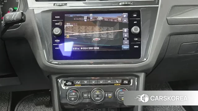 Volkswagen Tiguan second Generation 2020 Белый из Кореи, фото 5