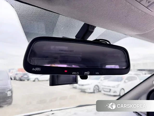 Hyundai The New Grand Starex 2019 Белый из Кореи, фото 5