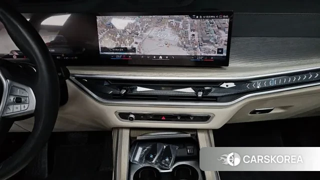 BMW X7 (G07) 2025 Черный из Кореи, фото 5