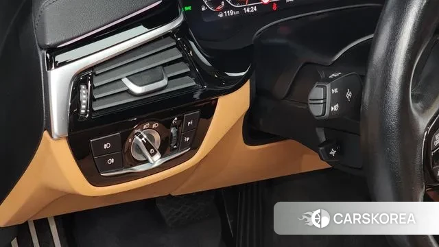 BMW 5 Series (G30) 2020 Серый из Кореи, фото 5