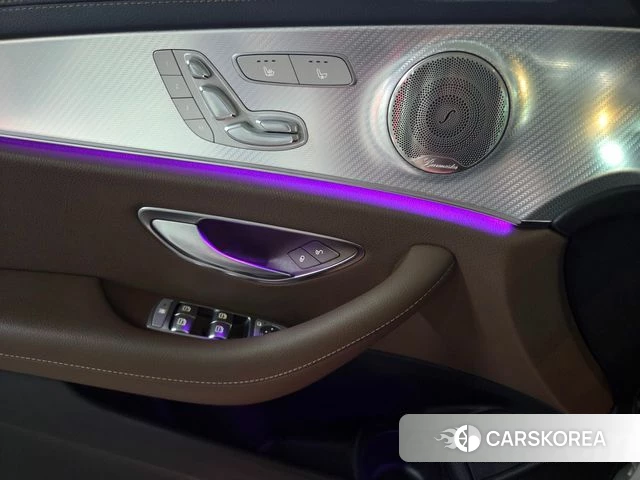 Mercedes-Benz E-Class W213 2021 Белый из Кореи, фото 5