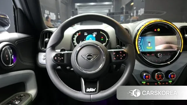 Mini Cooper Countryman 2023 Цвет галактики из Кореи, фото 5