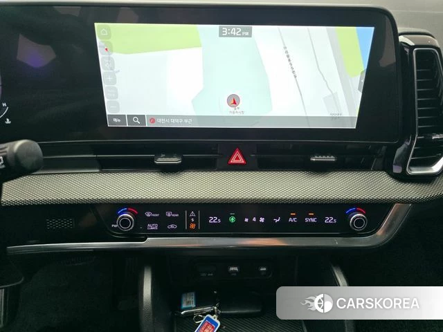 Kia Sportage 5th Generation 2022 Белый из Кореи, фото 5