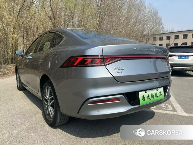 BYD Qin PLUS DM 2023 Темно-серый из Китая, фото 5