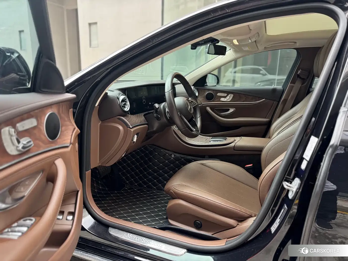 Mercedes-Benz E-Class 2023 Черный из Китая, фото 5