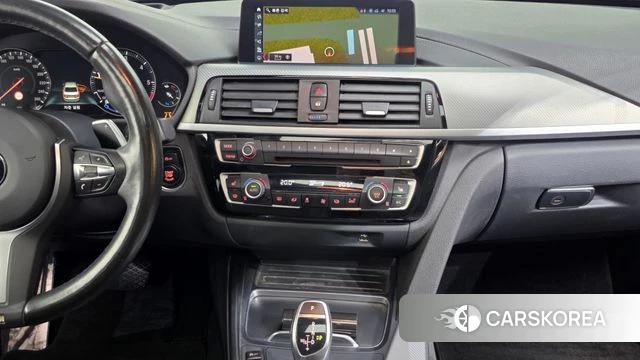 BMW 3 Series (F30) 2018 Белый из Кореи, фото 5