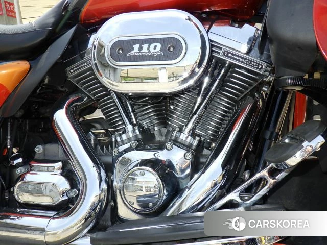 Harley-Davidson Electra Glide FLHTCUSE1800 CVO 2013 из Японии
