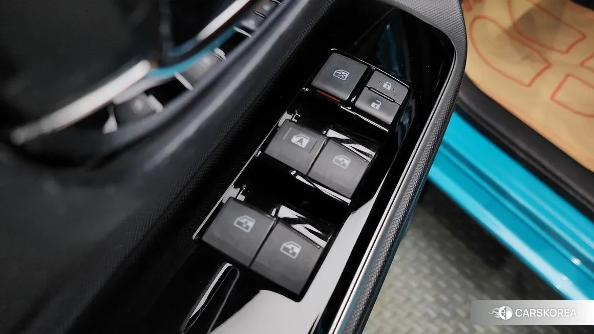 Toyota Prius C 2018 Небесно-голубой из Кореи, фото 5