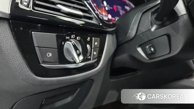 BMW 5 Series (G30) 2023 Белый из Кореи, фото 5