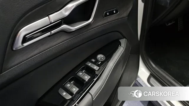 Kia Sportage 5th Generation 2023 Белый из Кореи, фото 5