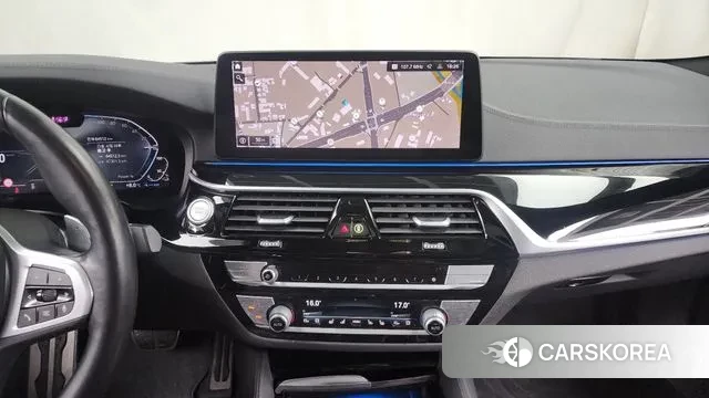 BMW 5 Series (G30) 2022 Черный из Кореи, фото 5