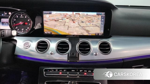 Mercedes-Benz E-Class W213 2020 Белый из Кореи, фото 5