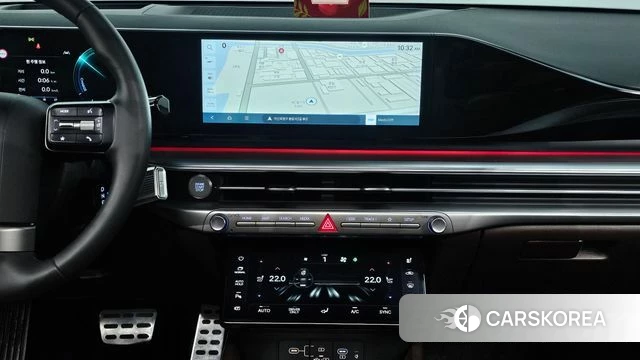 Hyundai Grandeur Hybrid (GN7) 2023 Светло-серебряный цвет из Кореи, фото 5