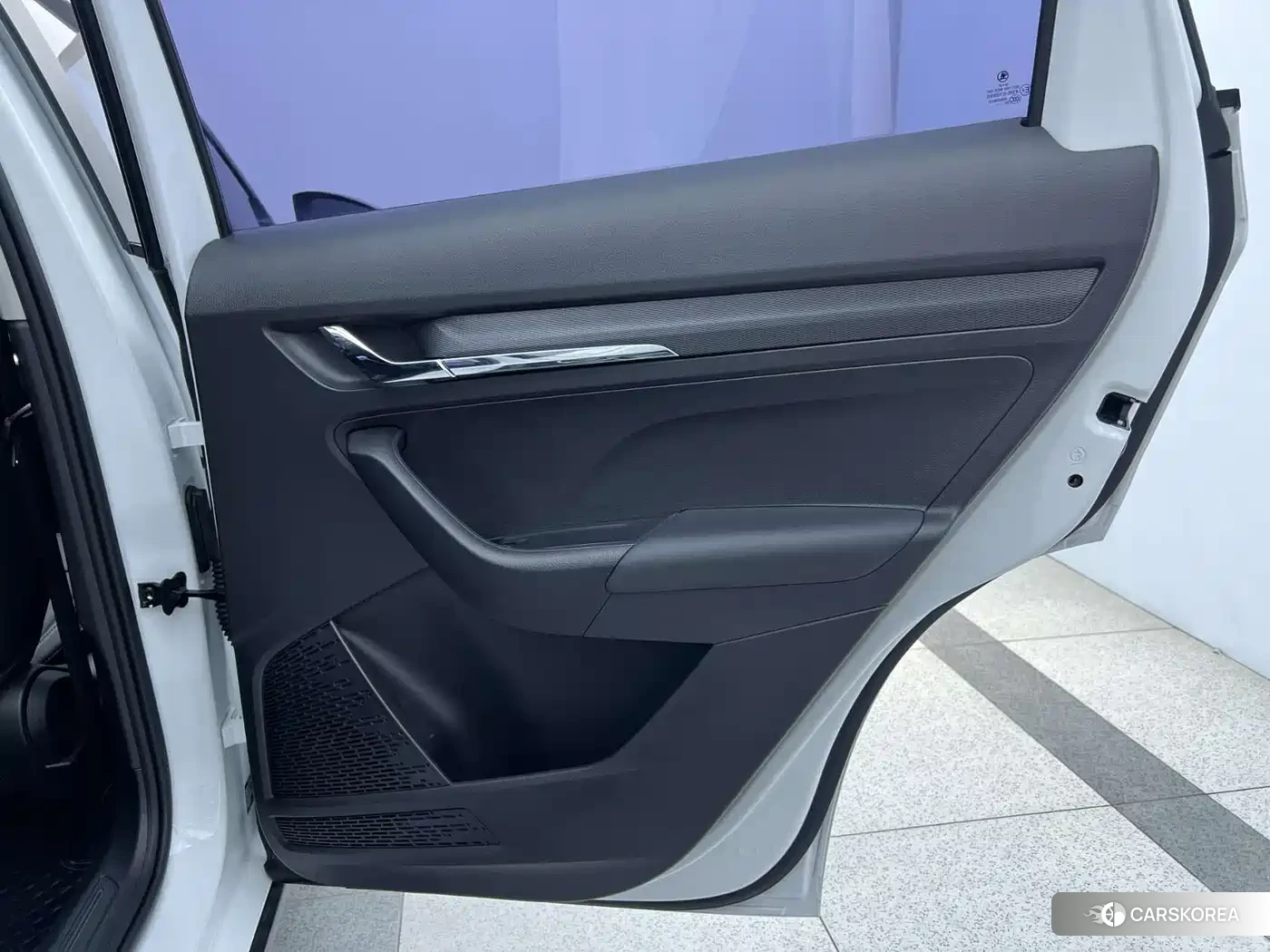 Skoda Komick 2023 Белый из Китая, фото 5