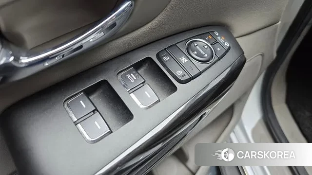 Kia The New Carnival 2018 Белый из Кореи, фото 5