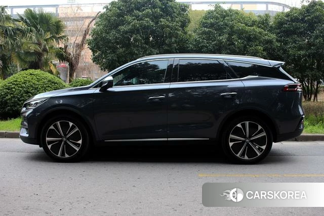 BYD Tang Yi 2023 Темно-серый из Китая, фото 5