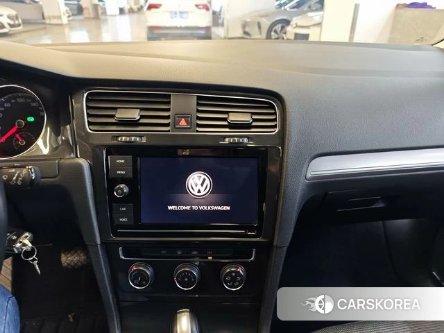 Volkswagen Golf 2020 Красный из Китая, фото 5