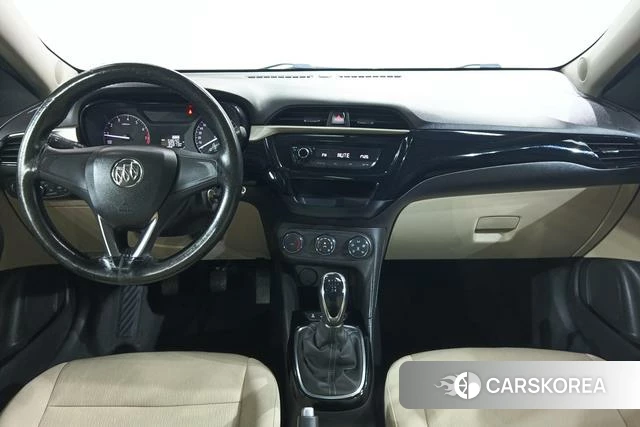 Buick Excelle 2019 Белый из Китая, фото 5