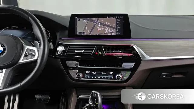 BMW 5 Series (G30) 2019 Черный из Кореи, фото 5