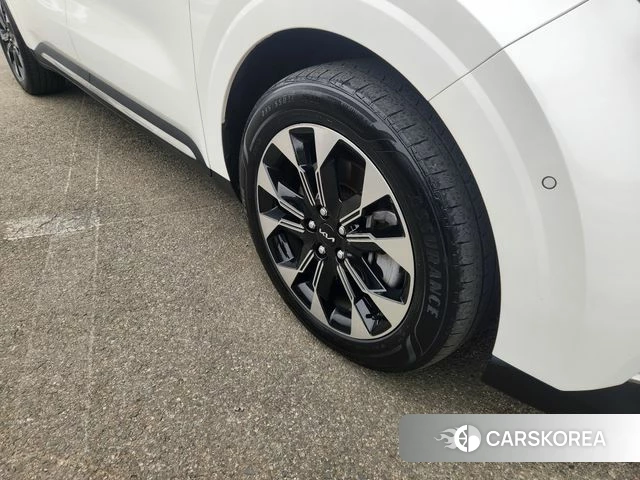 Kia Carnival 4th generation 2023 Белый из Кореи, фото 5
